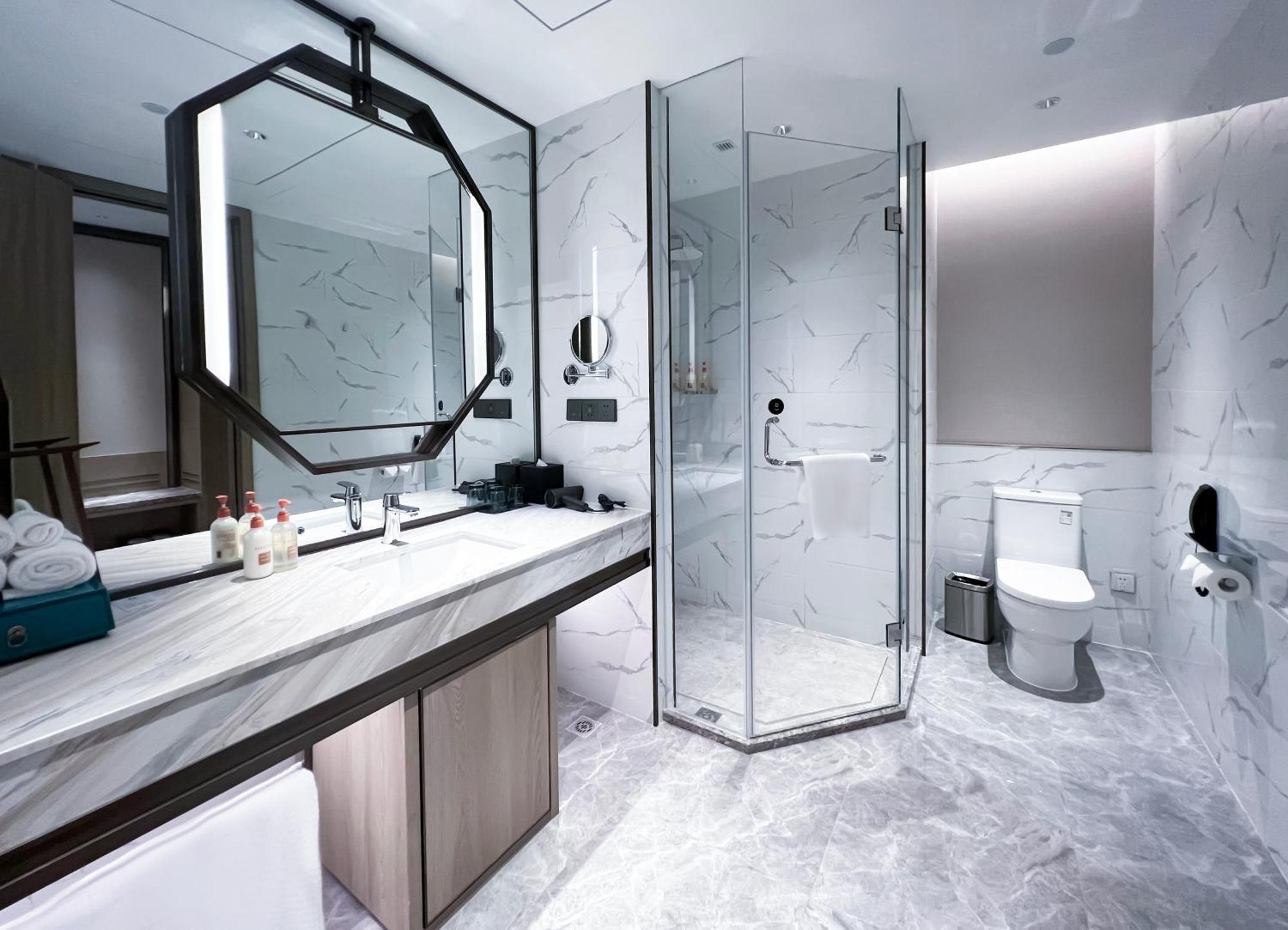 Crowne Plaza Hangzhou Linping By Ihg Ngoại thất bức ảnh
