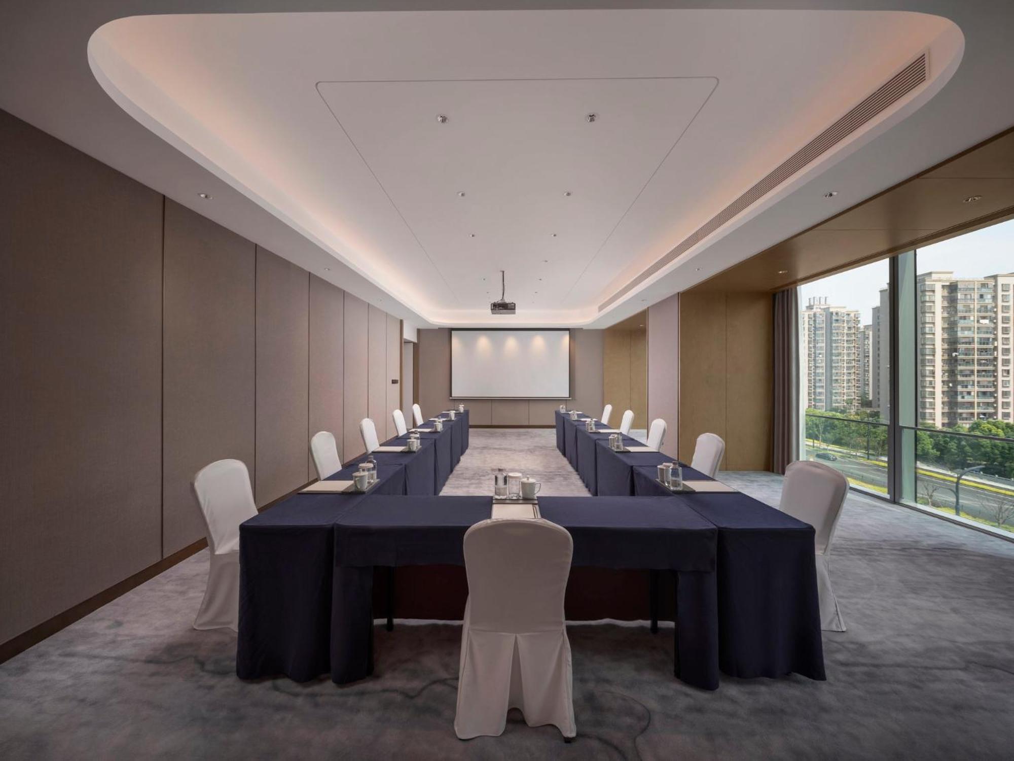 Crowne Plaza Hangzhou Linping By Ihg Ngoại thất bức ảnh