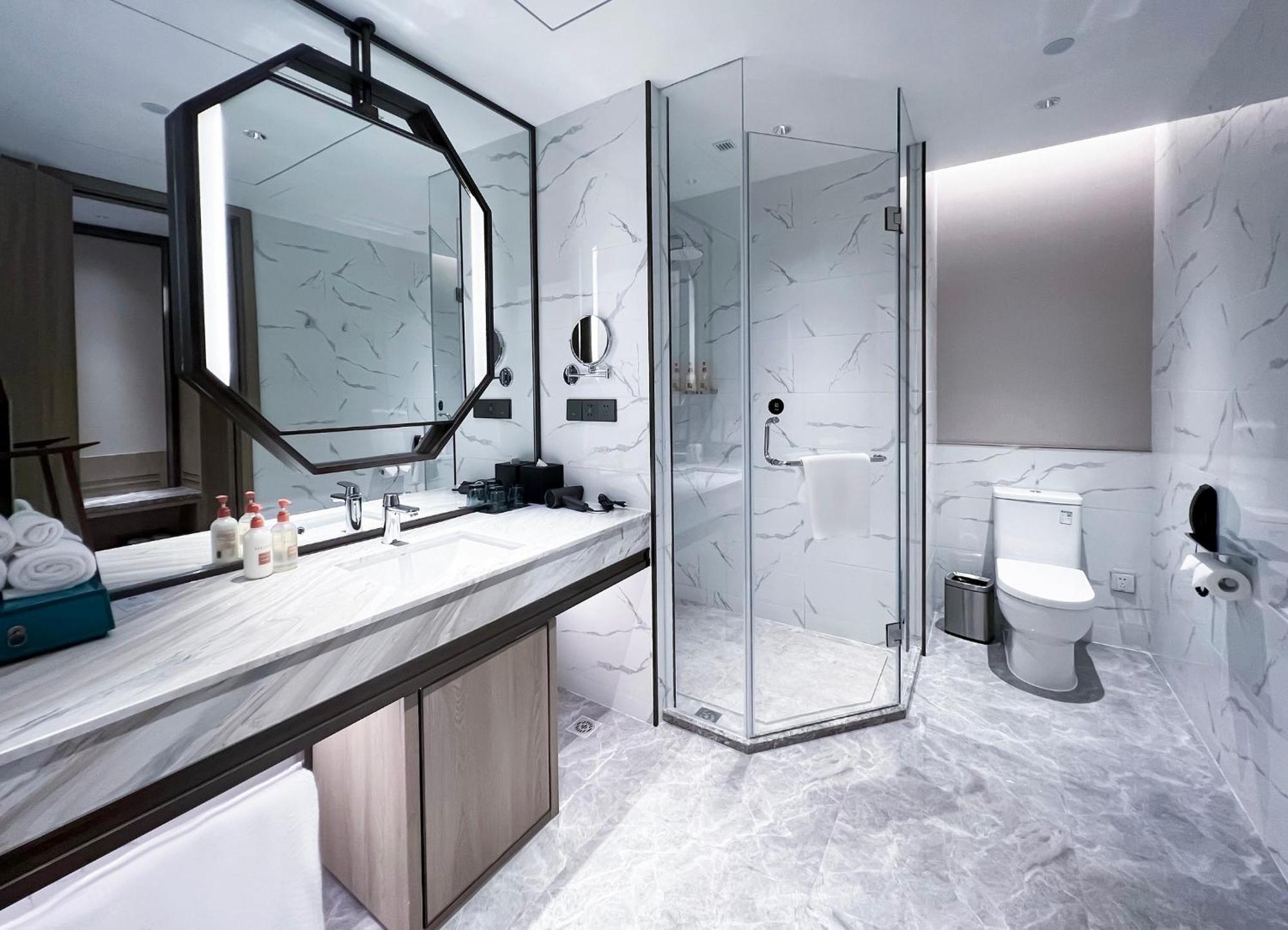 Crowne Plaza Hangzhou Linping By Ihg Ngoại thất bức ảnh